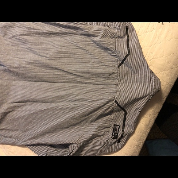 Echo button down - Picture 3 of 3